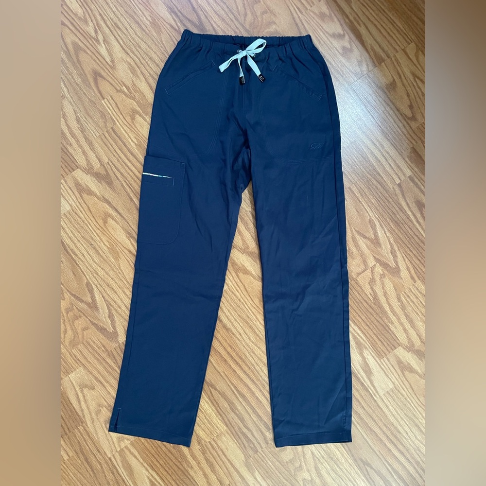 Women’s IGUANAMED Scrub Pants Size XS